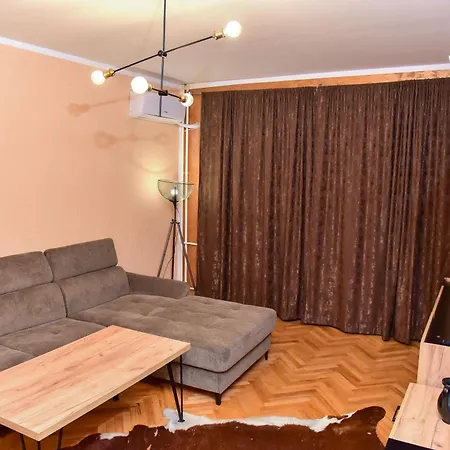 Appartement Goldi *